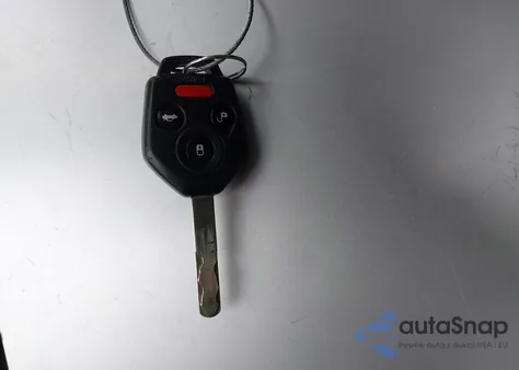 2013 Subaru Outback 2.5I Premium z USA, uszkodzony, nr VIN 4S4BRCCC2D3315775